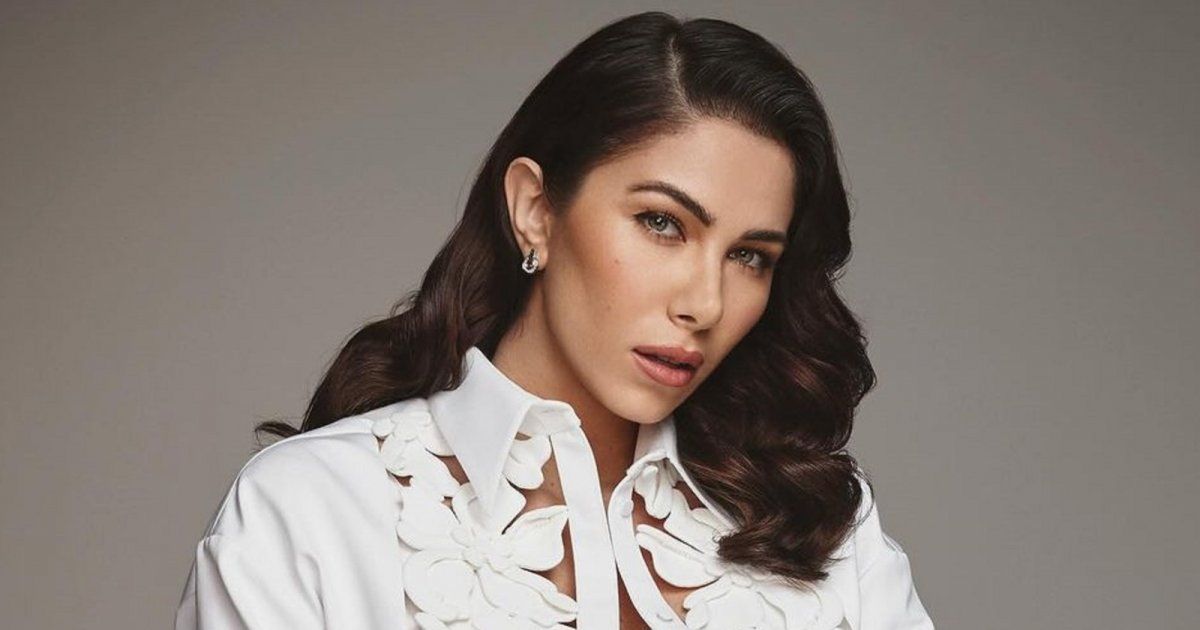 شاهد .. بالفيديو- دانييلا رحمة تسحر العيون بالكاجوال من السعودية..و سعر خيالي لحذائها و حقيبة يدها