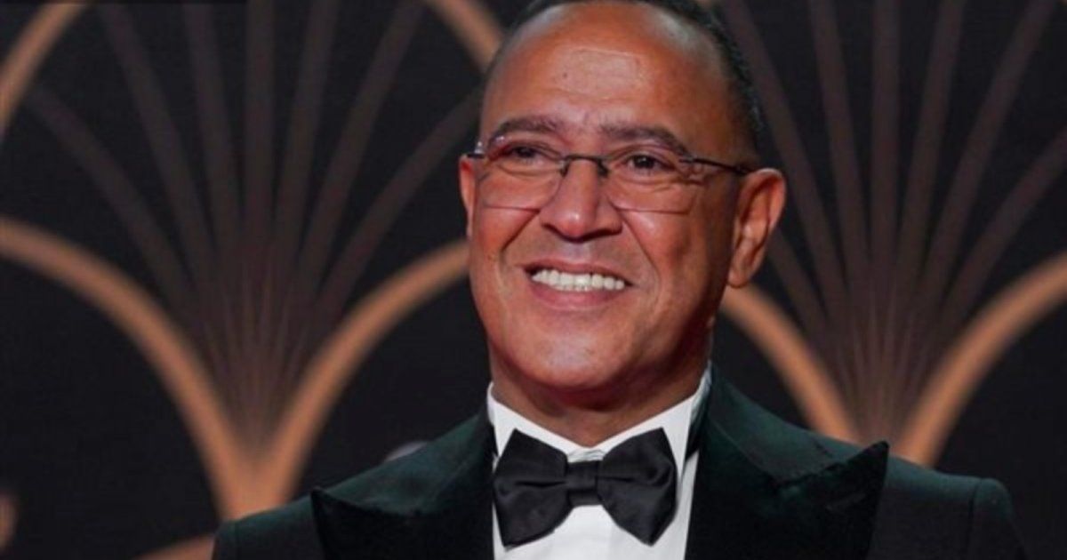 شاهد .. بصورة من كواليس "جولة أخيرة"..أشرف عبد الباقي يعايد أحمد السقا بهذه الكلمات الجميلة