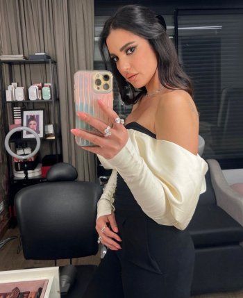 شاهد .. درة التونسية بإطلالة راقية للغاية.. وهذا سعرها المفاجئ