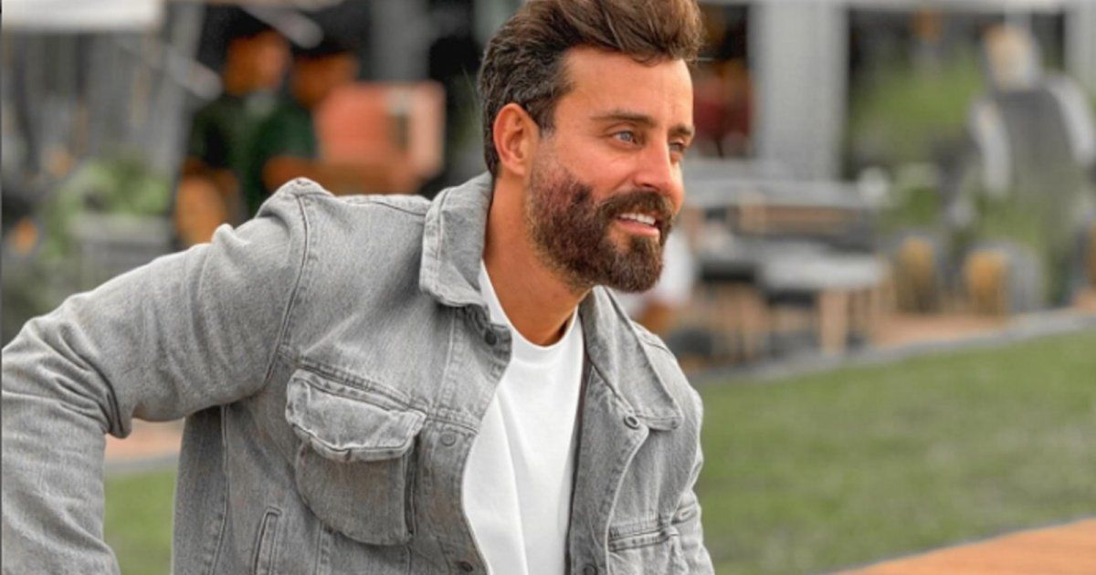 شاهد .. إلى جانب عاصي الحلاني..سعد رمضان يطل على الجمهور من الطائرة خلال رحلته إلى المكسيك