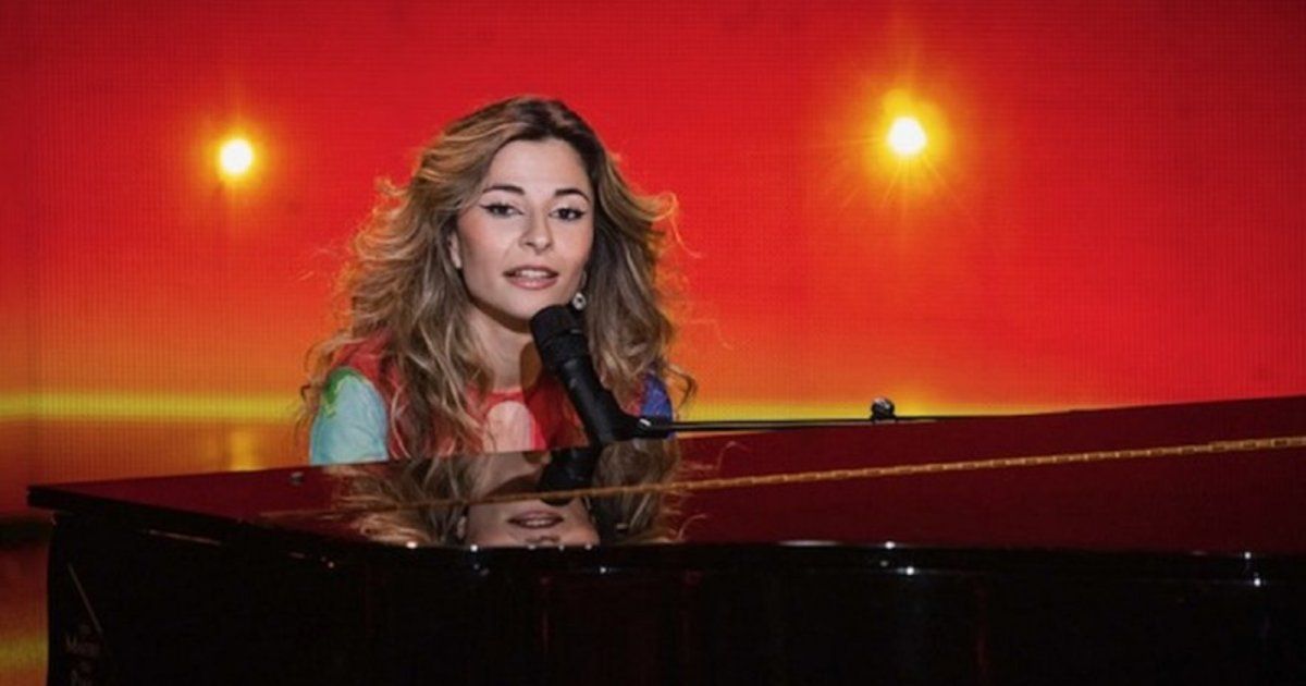 شاهد .. مشتركة لبنانية تتصدر الترند بعد مشاركتها في The Voice بنسخته الفرنسية! - بالفيديو