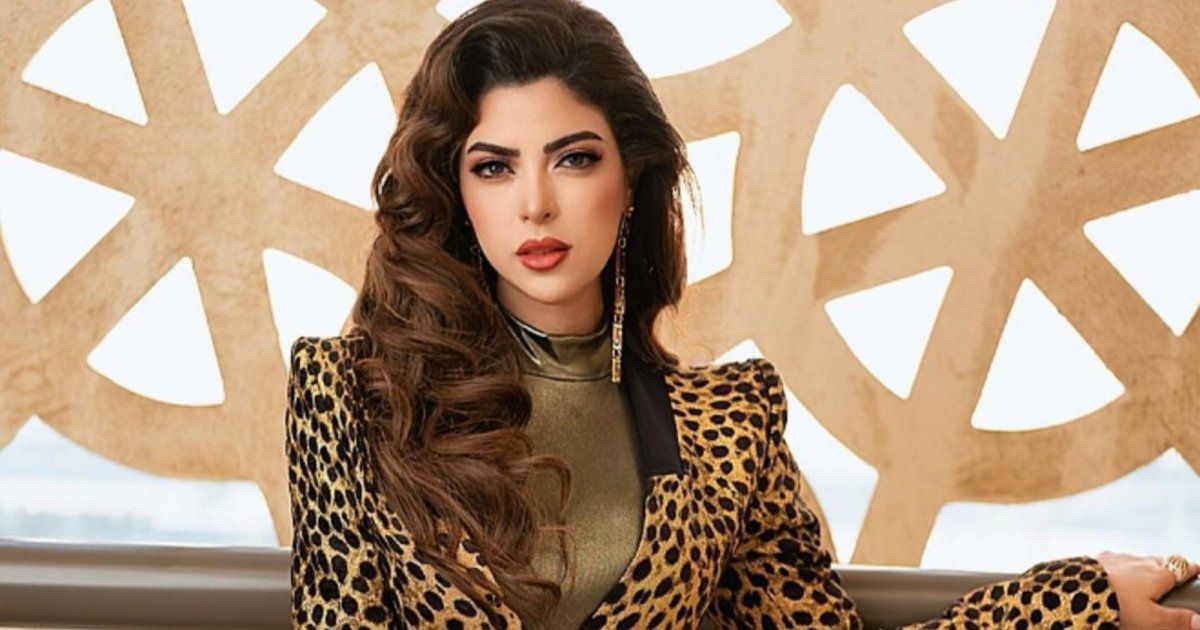 شاهد .. بفستان أحمر رائع.. ميرنا جميل تستعرض أنوثتها بأناقة عالية