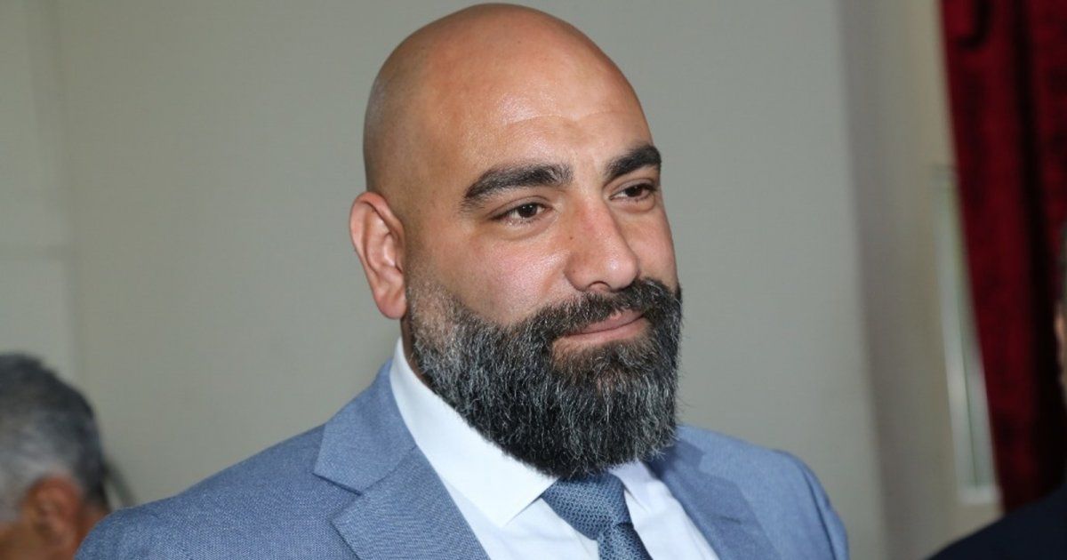 شاهد .. شربل غضية يقيم جولة سياحية احتفالاً بمشروعه الفني الجديد .. بالصور