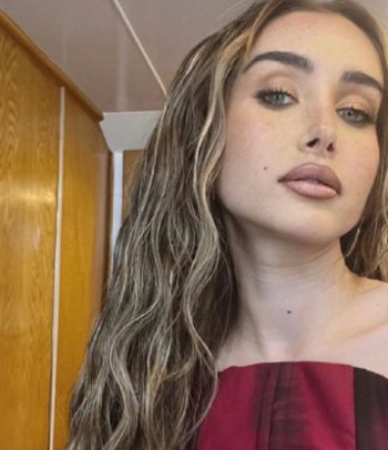 شاهد .. هنا الزاهد تحبس الأنفاس بأحدث إطلالة لها .. وجمالها حديث الكثيرين - بالصورة