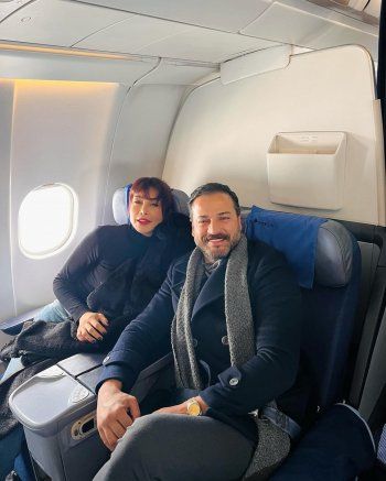 شاهد .. بأجواء من الفرح..وسام حنا و كاريس بشار يستمتعان بوقتهما في باريس