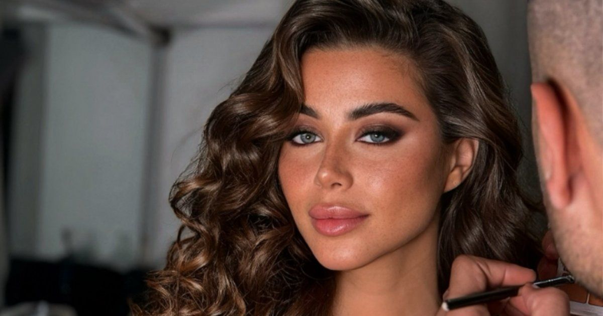 شاهد .. بالصور- يارا السكري تتألق بلوك بغاية الأناقة..و سعر حقيبة يدها فاق التوقعات