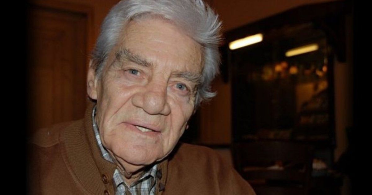 شاهد .. أكرم بورا أحبه الجمهور في دور الجد بمسلسل نور ومهند .. وهذه نبذة عن حياته