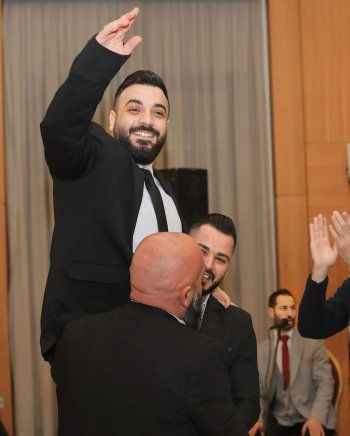 شاهد .. عقد قران زميلنا في موقع "الفن" المصور عمر طبارة على الدكتورة راغدة الأروادي-بالصور