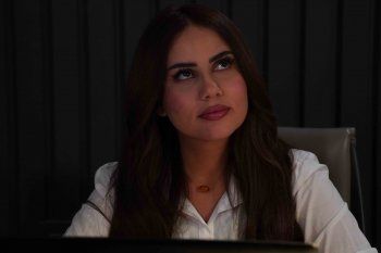 شاهد .. حب وانتقام وصراع يعكر صفو العائلة واستقرارها في " عسل مسموم "