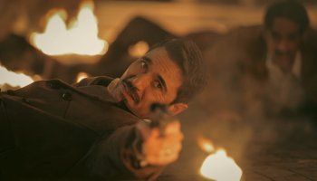 شاهد .. تركي آل الشيخ يكشف صوراً من كواليس تصوير فيلم "فرقة موت" لـ أحمد عز