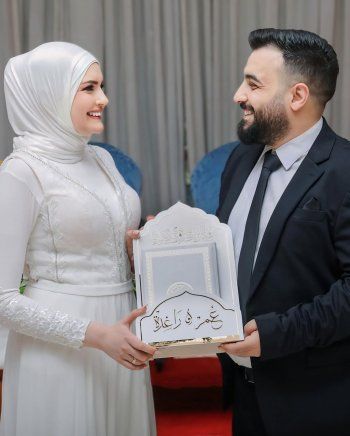 شاهد .. عقد قران زميلنا في موقع "الفن" المصور عمر طبارة على الدكتورة راغدة الأروادي-بالصور