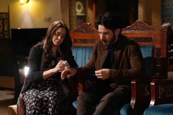 شاهد .. حب وانتقام وصراع يعكر صفو العائلة واستقرارها في " عسل مسموم "