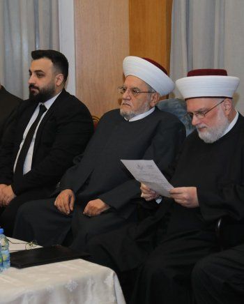 شاهد .. عقد قران زميلنا في موقع "الفن" المصور عمر طبارة على الدكتورة راغدة الأروادي-بالصور