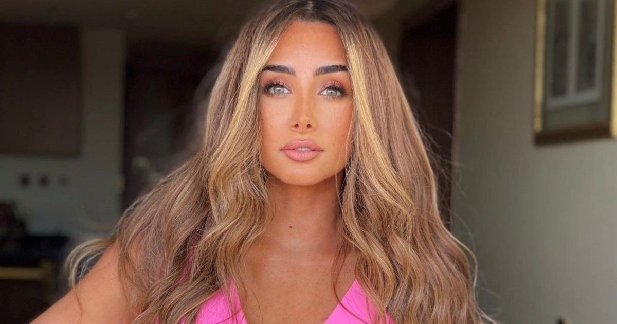 شاهد .. بالفيديو- هنا الزاهد وأكرم حسني يرقصان بعفوية على أغنية "بابا جه"