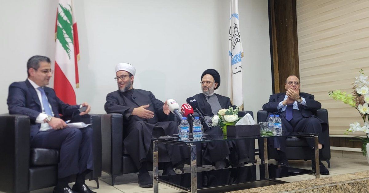 شاهد .. صادق الصبّاح يشارك في ندوة "العمل الانساني رسالة حياة"