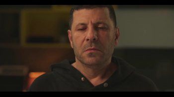 شاهد .. ما الذي يجمع بين نجاة الصغيرة وعفاف راضي وعمرو دياب في "صلة رحم" مع إياد نصار ؟