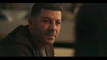 شاهد .. ما الذي يجمع بين نجاة الصغيرة وعفاف راضي وعمرو دياب في "صلة رحم" مع إياد نصار ؟