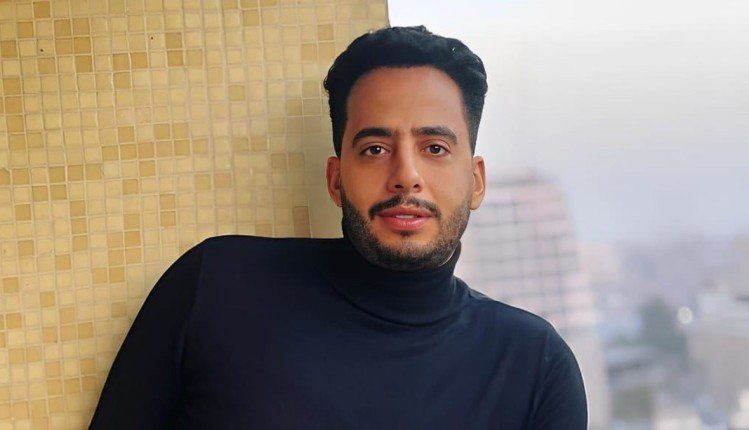 نجاة فنان مصري من حادث سير بأعجوبة