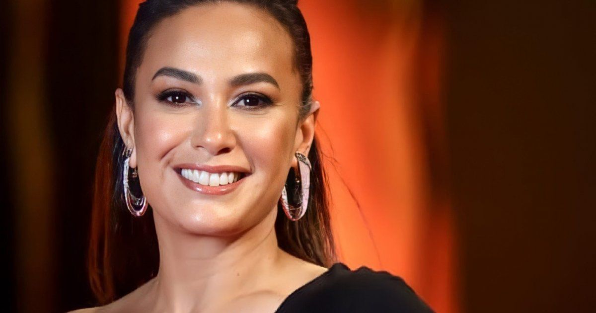 شاهد .. هند صبري تتألق على السجادة الحمراء بالأسود