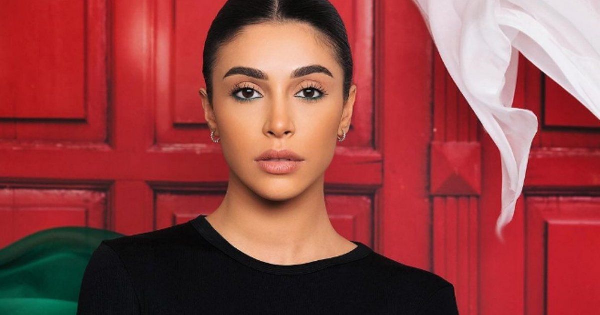 شاهد .. بالصور- ياسمينا زيتون تستمتع بوقتها على الشاطئ بلوك رائع