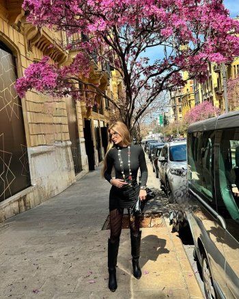 شاهد .. بالصور- ساندرا رزق تستعرض رشاقتها بفسات أسود رائع