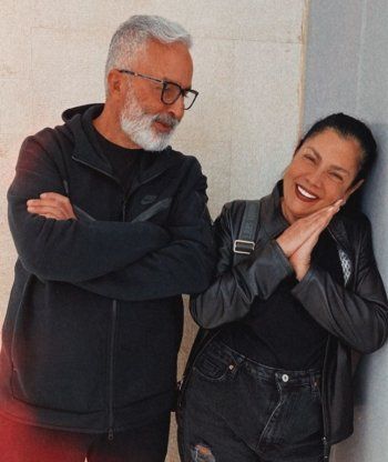 شاهد .. بصورة مليئة بالحب..صباح الجزائري تطل مع زوجها رباح التقي بمناسبة حلول رمضان