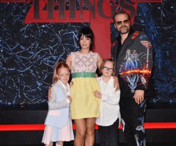 شاهد .. ممثلة عالمية تكشف أن ابنتيها دمرتا مسيرتها المهنية