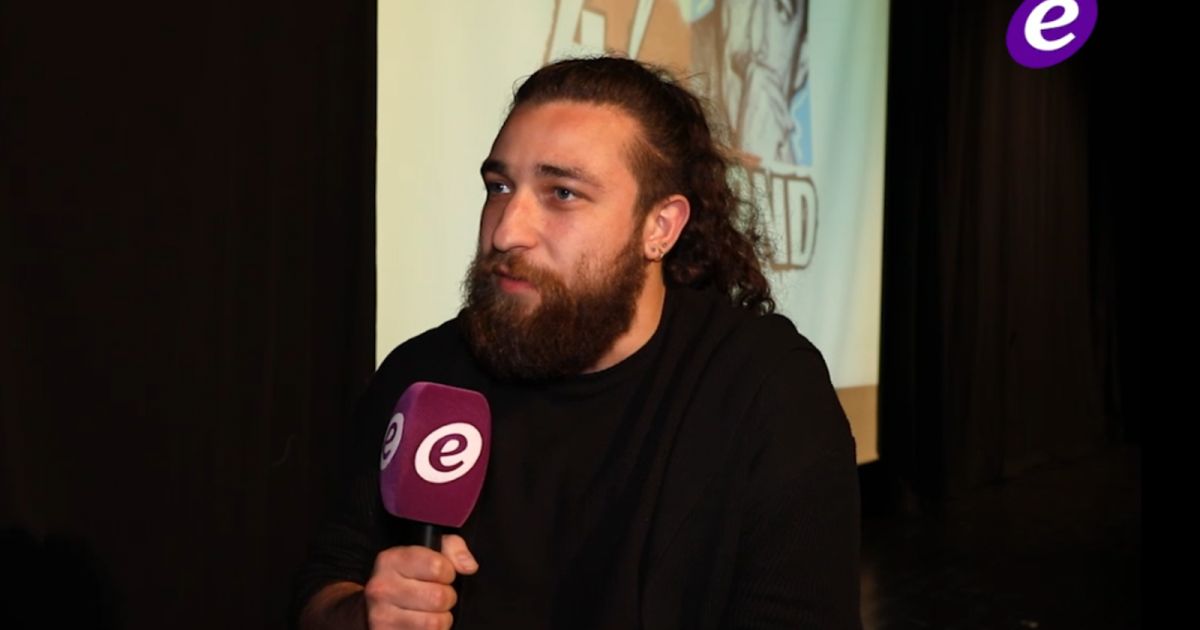 شاهد .. خاص وبالفيديو - جوليان شعيا : هذا ما نصحني به غبريل يمين خلال تقديم مسرحية ريمون جبارة