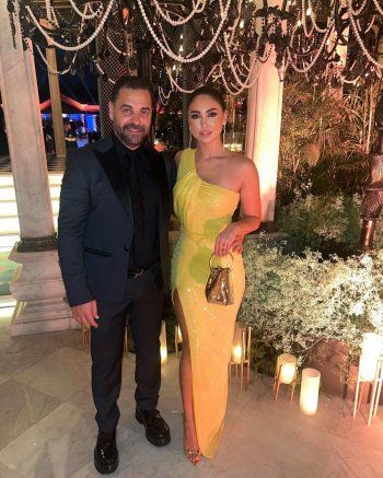 شاهد .. طارق العريان يحتفل بعيد ميلاد زوجته نيكول سعفان.. وما علاقة "ولاد رزق 3" ؟ - بالصور