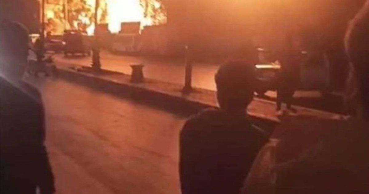 شاهد .. حريـ ق كبير يتسبب بإيقاف مسلسل شهير