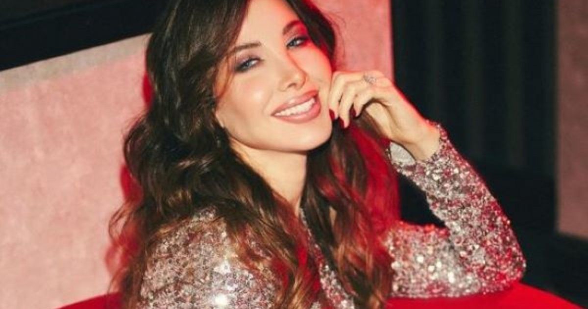 شاهد .. نانسي عجرم بإطلالة كاجوال بسيطة وهذا سعرها
