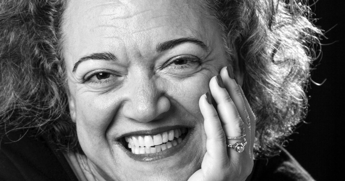 شاهد .. خاص الفن - زلفا شلحت بكت لهذا السبب بعد مشاهدتها مسرحية "بيكنيك عخطوط التماس"