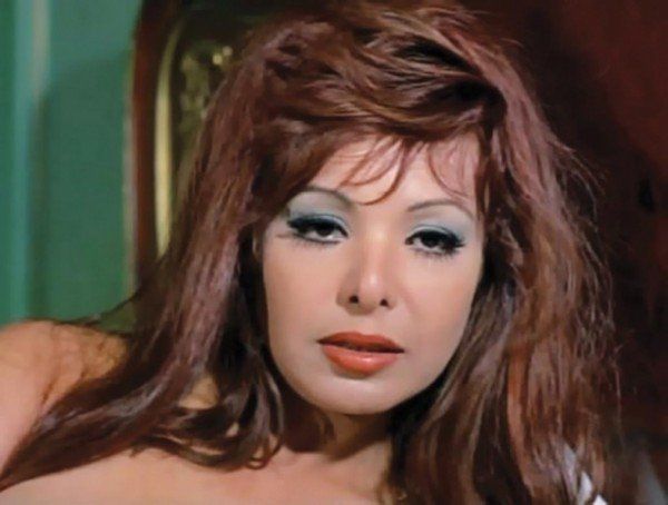 شاهد .. العثور على قبر ناهد شريف بالصدفة بعد 38 عاماً من وفاتها...إليكم التفاصيل