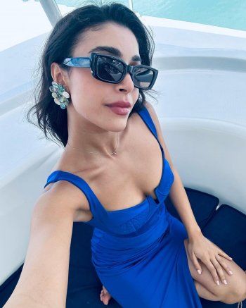 شاهد .. ياسمينا زيتون تسحر العيون بإطلالتها في جزيرة موريشيوس