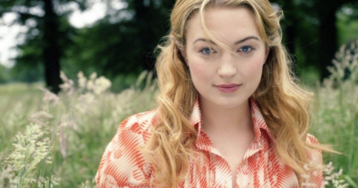 شاهد .. صوفيا مايلز تركت الدراسة لمتابعة التمثيل .. ونالت الثناء على دورها "السيدة بينيلوب"