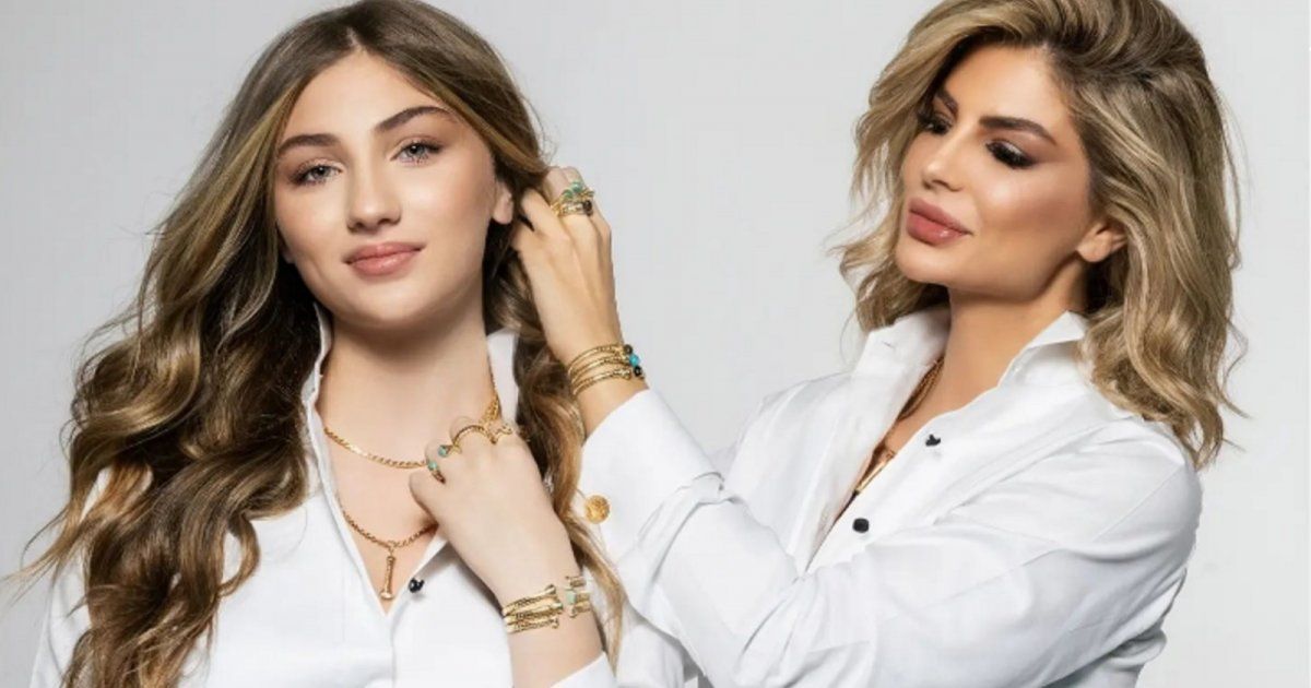 شاهد .. بالصورة- سعر خيالي لحقيبة يد نور إبنة ساندرا رزق.. وخفة دمها تخطف القلوب