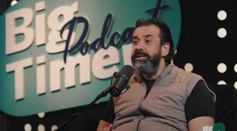 كريم عبد العزيز يكشف عن أغرب شيء يجذبه للمرأة