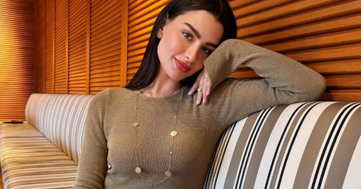 شاهد .. تحت عنوان الرقي و الجمال.. روان بن حسين تتألق بإطلالة خيالية