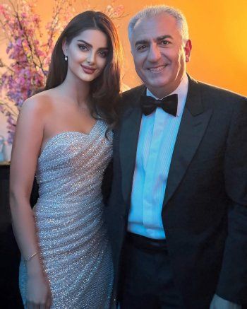 شاهد .. ماهلاغا جابري تحتفل بعيد النوروز مع إمبراطورة إيران السابقة فرح بهلوي وأسرتها-بالصور