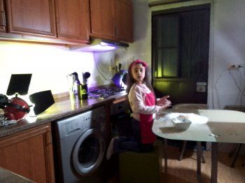 شاهد .. يارا داموني تطرح أغنية خاصة بعيد الأم