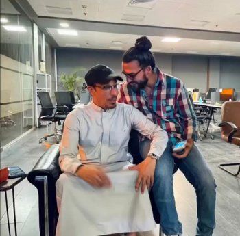 شاهد .. كريم عبد النعيم يتحدث عن تجربته في "خيوط المعازيب": لأول مرة الديكور يكون من الطوب والأسمنت