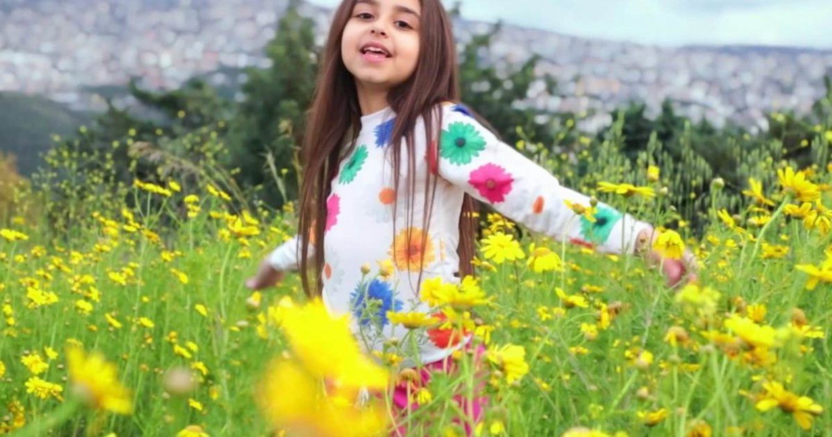 شاهد .. يارا داموني تطرح أغنية خاصة بعيد الأم