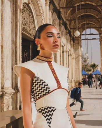 شاهد .. بالصور- سلمى أبو ضيف تسحر العيون بإطلالة فرعونية و تستعرض أنوثتها