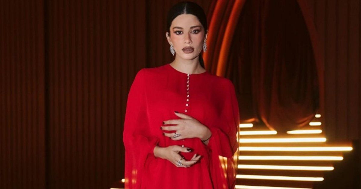 شاهد .. بالفيديو- سينتيا خليفة تستمتع بوقتها مع العائلبة في البترون عند غروب الشمس