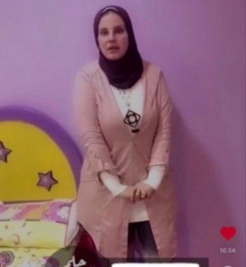 شاهد .. شبيهة لانا ديل راي المصرية تُحدث ضجة بظهورها-بالصورة