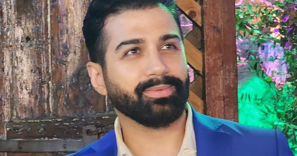 شاهد .. بالفيديو- لمناسبة أسبوع الآلام والجمعة العظيمة.. شادي فرح يرنم "اليوم علق على خشبة"