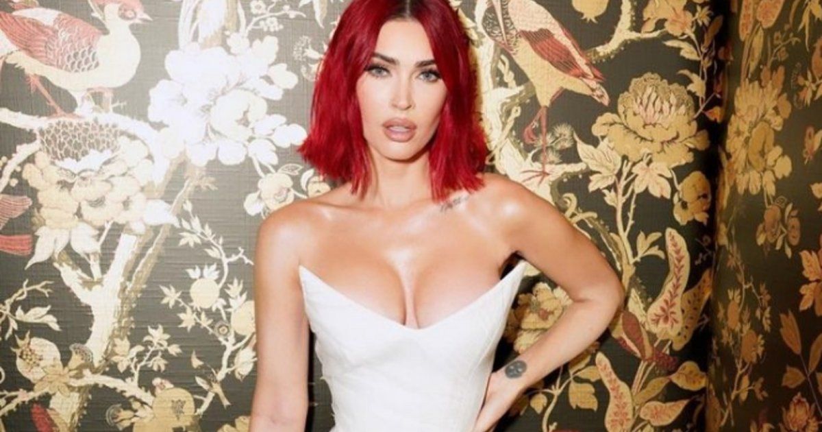 شاهد .. بعد إنتقادها بسبب شرب دم ماشين غان كيلي.. ميغان فوكس تحدث جدل كبير بردها