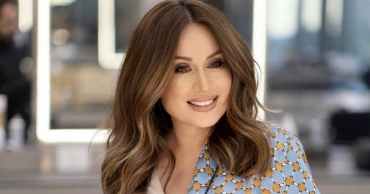 شاهد .. بلوك شيك مميز..كارين رزق الله تبهر الجمهور بإطلالتها الأخيرة