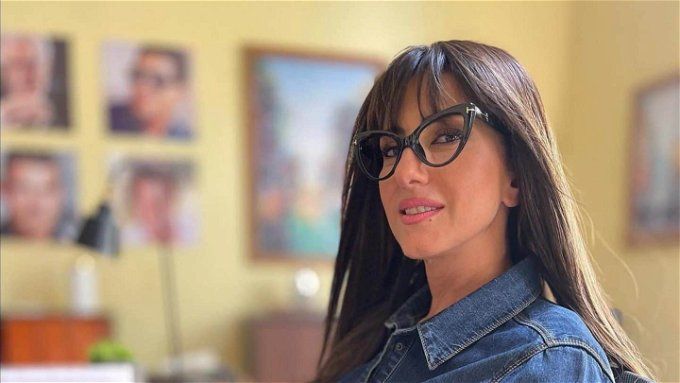 اتفرج .. حنان مطاوع تخطف الأنظار بإطلالة أنيقة على إنستجرام