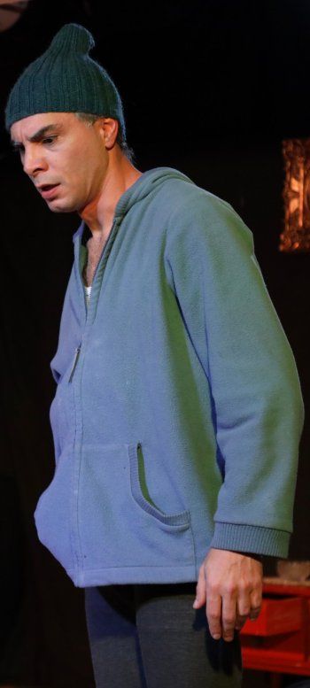 شاهد .. خاص- زياد نجار : أنا متمسك بشعار والدي .. وهذا هو سبب قراري بإلإبتعاد عن الوسط الفني